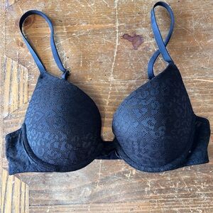 PINK VICTORIA’S SECRET Black Lace Push Up Bra 32B
